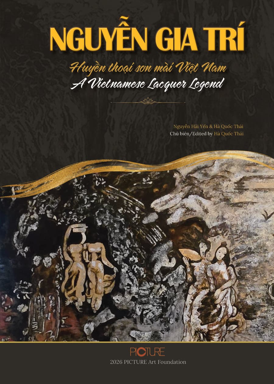 Dust jacket of the Collector’s Edition: pale figures carrying vessels through a shadowed landscape of silver and brown lacquer, a band of gold sweeping across the top